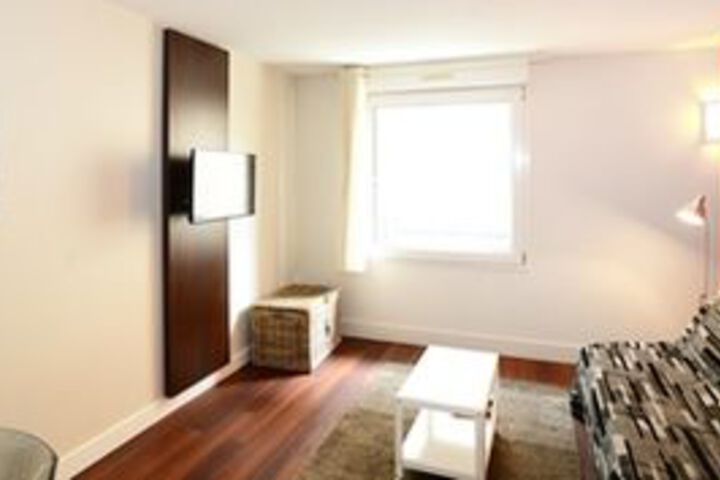 Room 14 of 14
