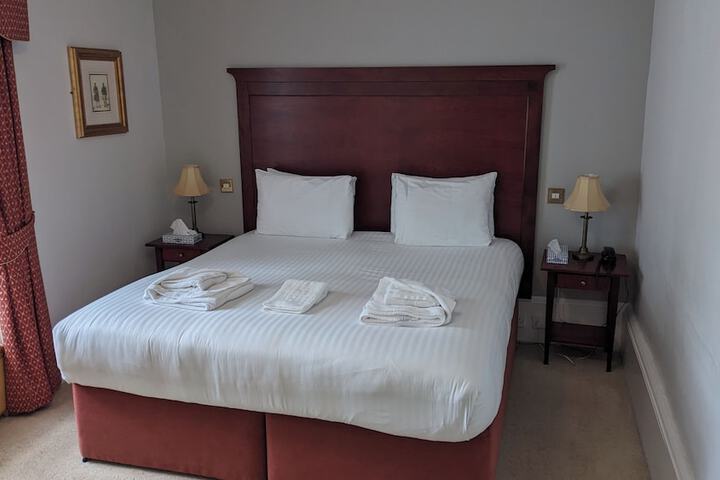 Room 3 of 35