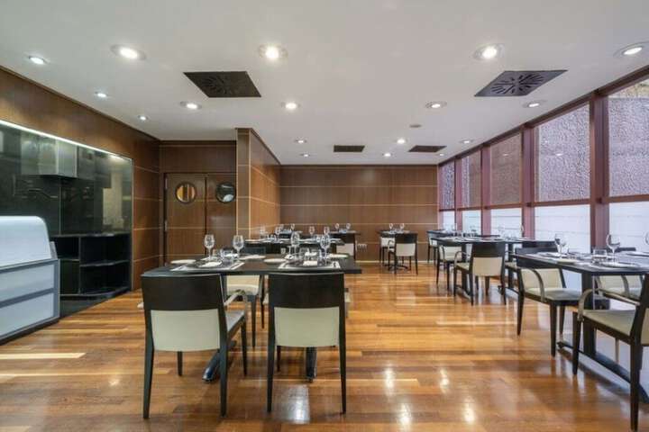 Dining 54 of 72