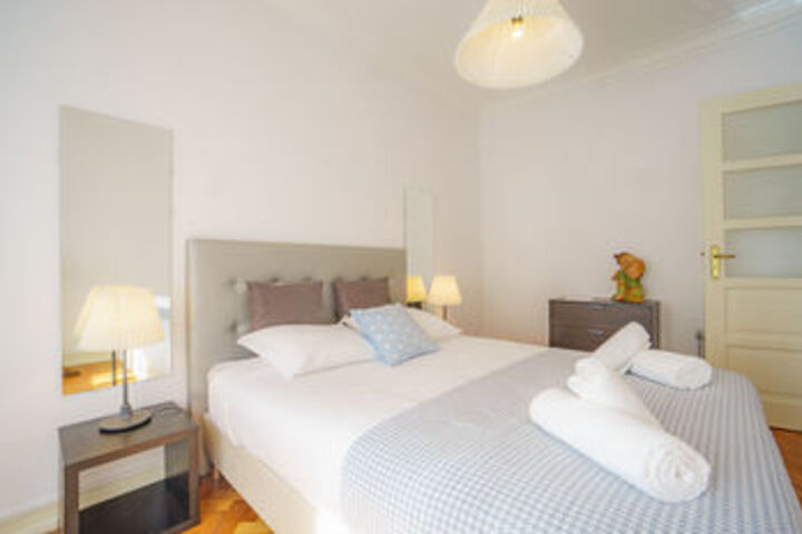 Room 35 of 147