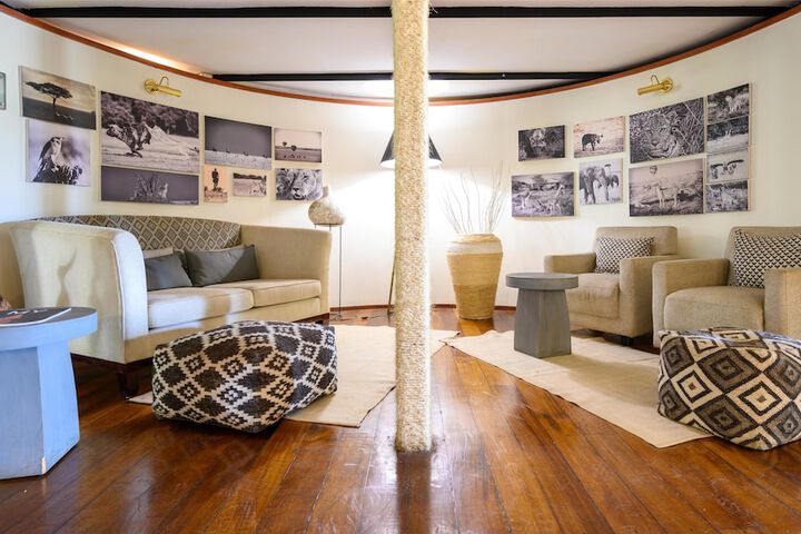 Hotel Interior 2 of 151