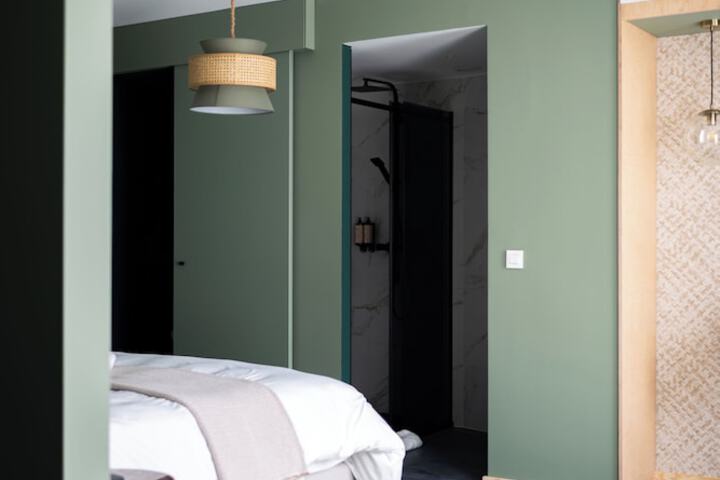 Room 20 of 100