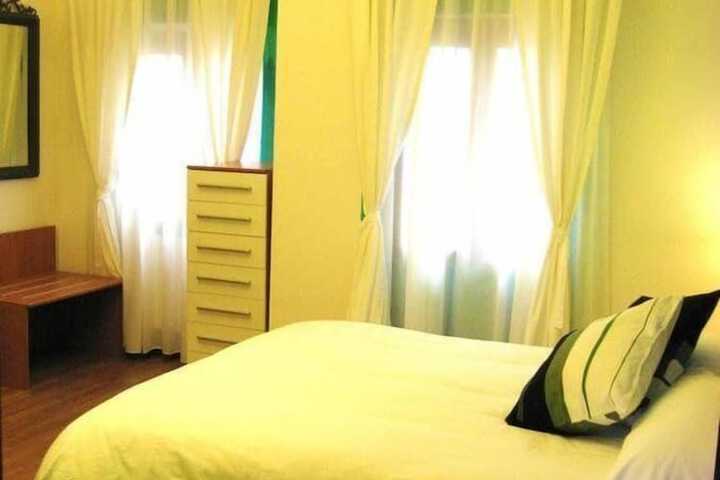 Room 25 of 63