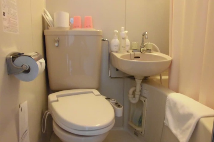 Room 10 of 10