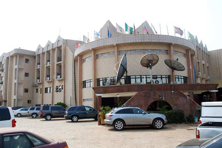 Royal Marble Hotel