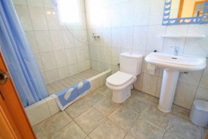 Room 4 of 22