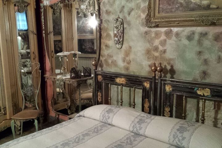 Room 17 of 86