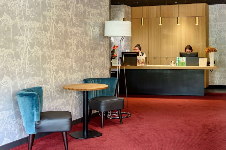 Guest Lobby