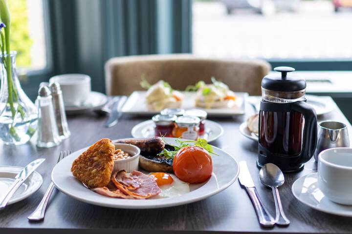 Breakfast/Coffee Service 180 of 256