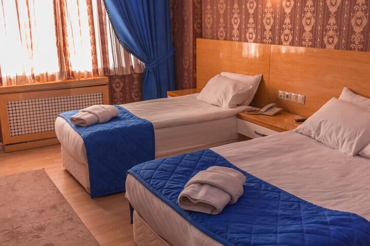 Room 53 of 85