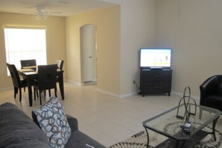 Room 173 of 291