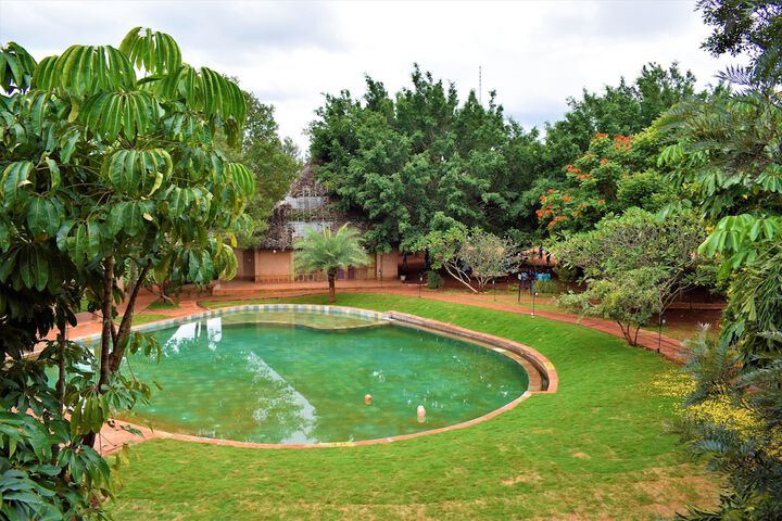 Pools & Facilities
