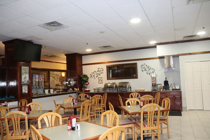 Breakfast area