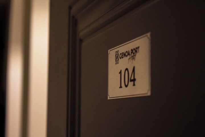 Room 18 of 27