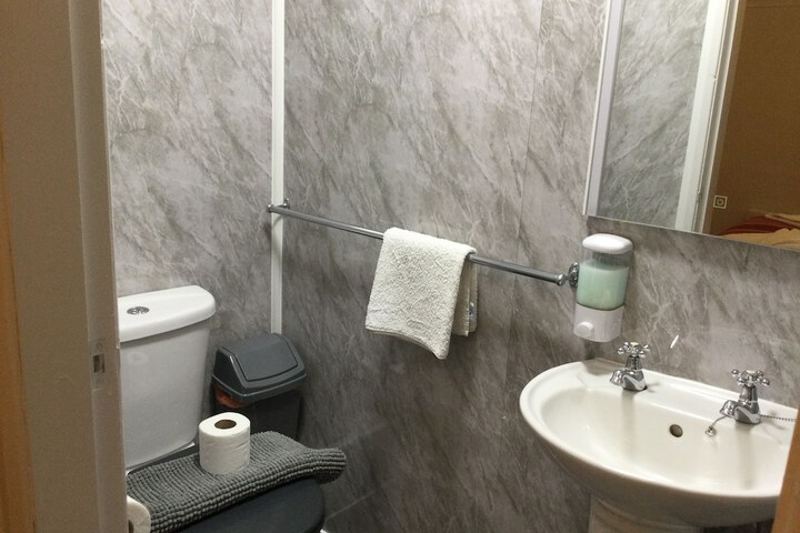 Room 125 of 170