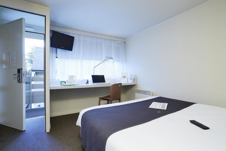 Room 20 of 39