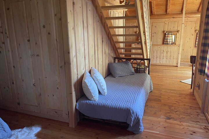 Room 2 of 54