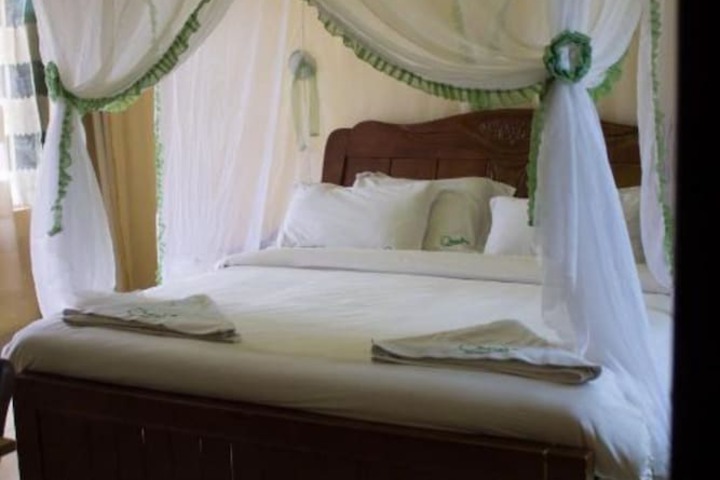 Room 4 of 47