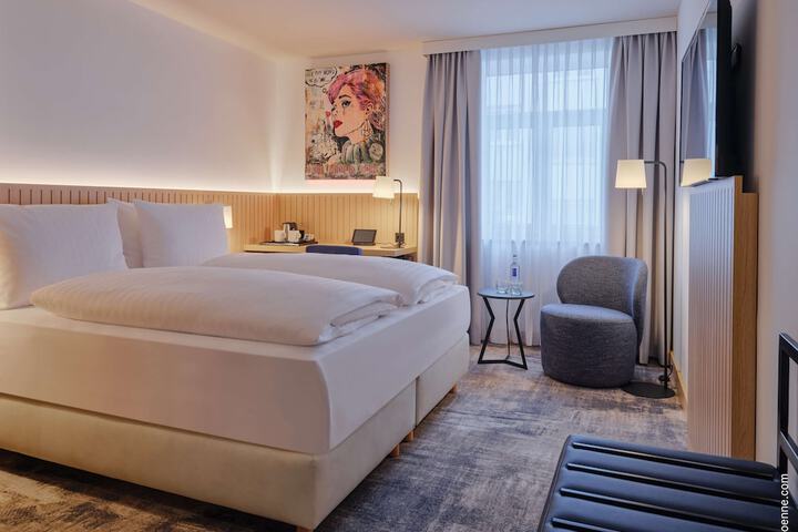 Room 4 of 29