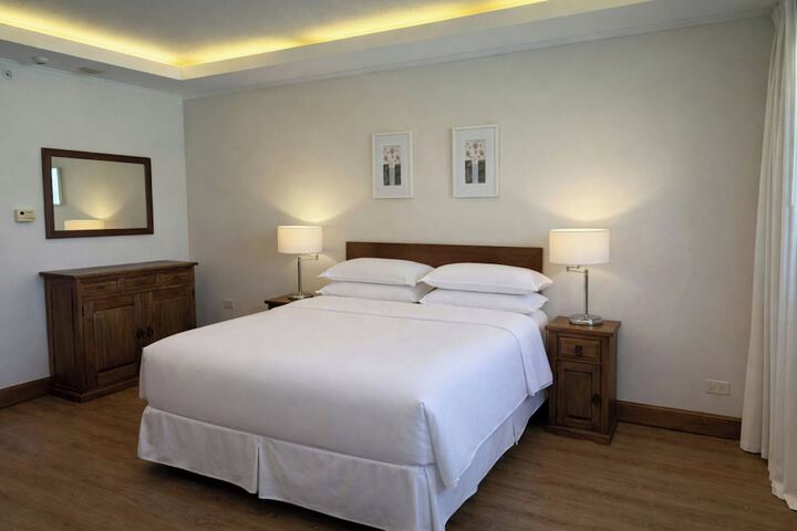 Room 20 of 74