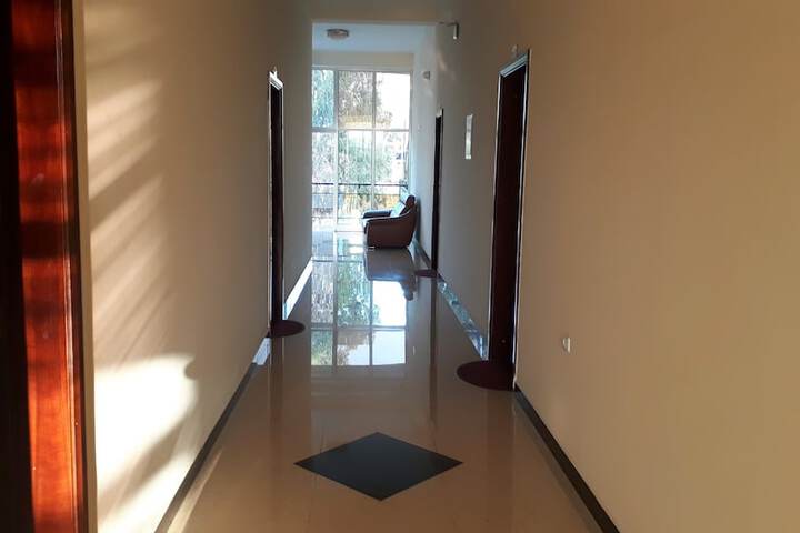 Ballroom/Hall 76 of 88