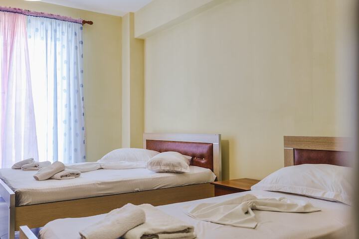 Room 21 of 84
