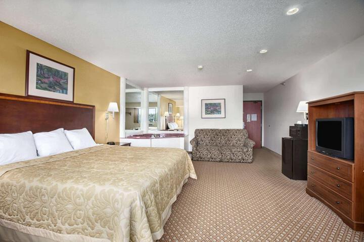 1 King Bed (5 of 14)