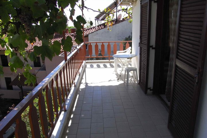 Terrace/Patio 4 of 32