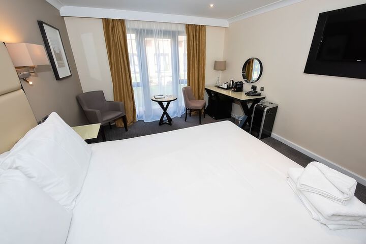 Room 7 of 40