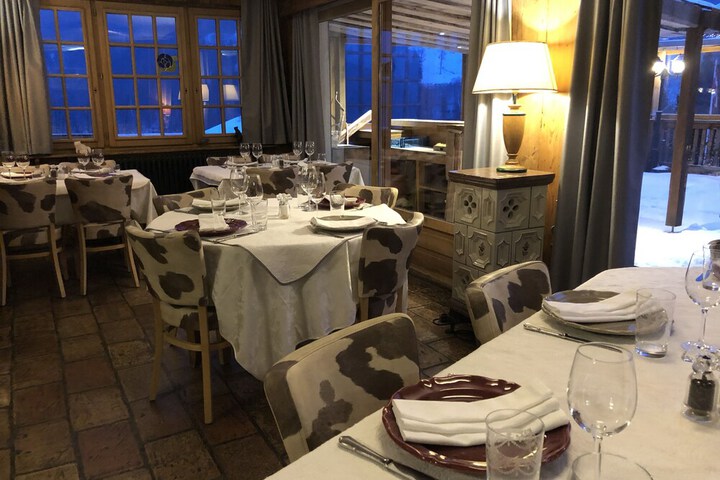 Dining 36 of 71
