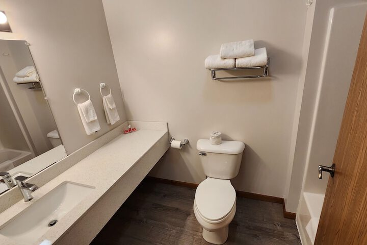 Room 60 of 80