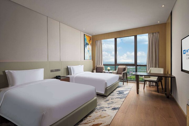 Room 7 of 20