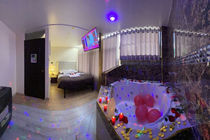 Room 4 of 21