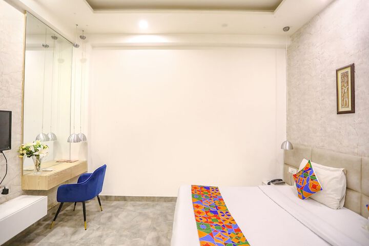 Room 22 of 31