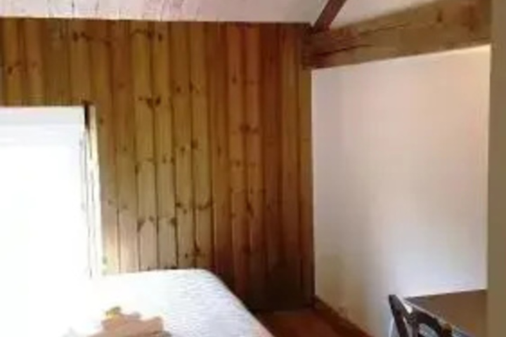Room 5 of 14