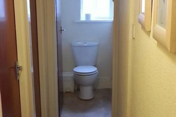 Room 8 of 149