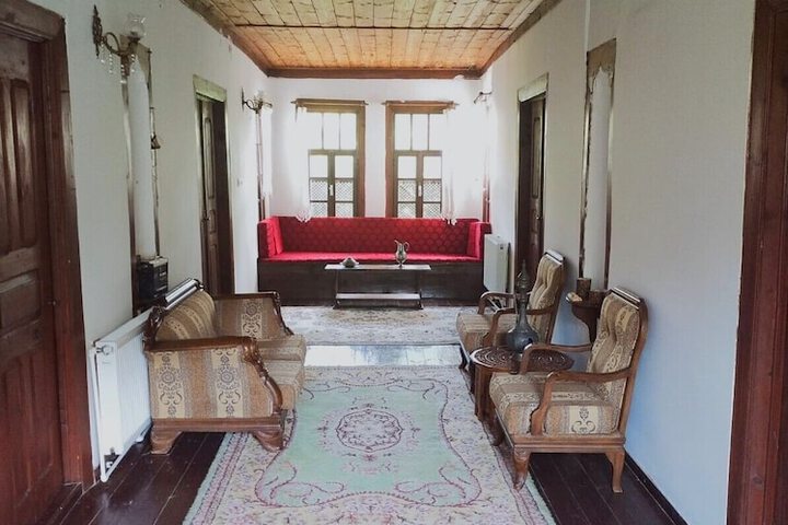 Room 11 of 21