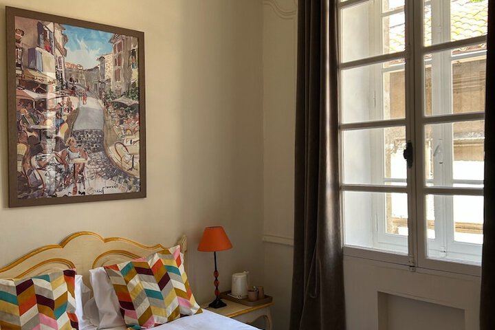 Room 46 of 136