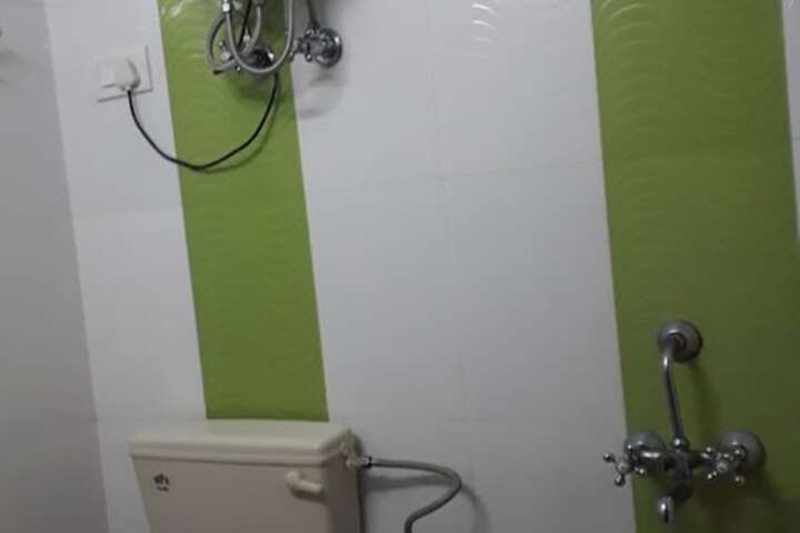 Room 13 of 15