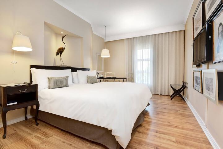 Room 3 of 30