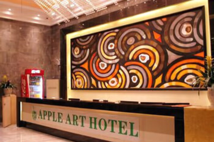 Apple Art Hotel