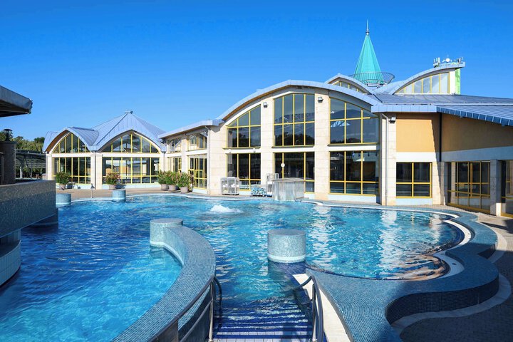 Pool 34 of 91
