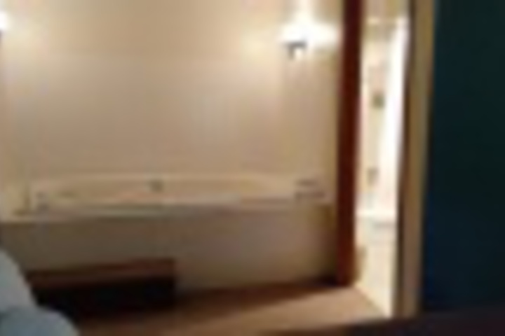 Hot Tub 208 of 348
