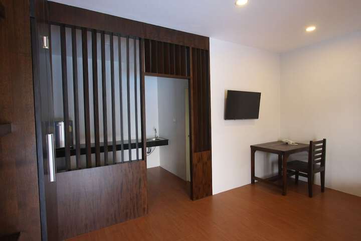 Room 19 of 32
