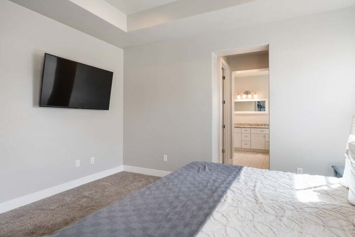 Room 4 of 47