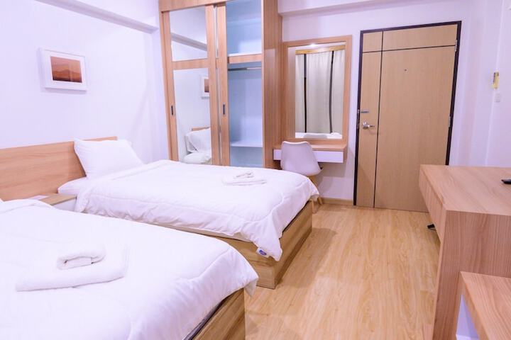 Room 16 of 50