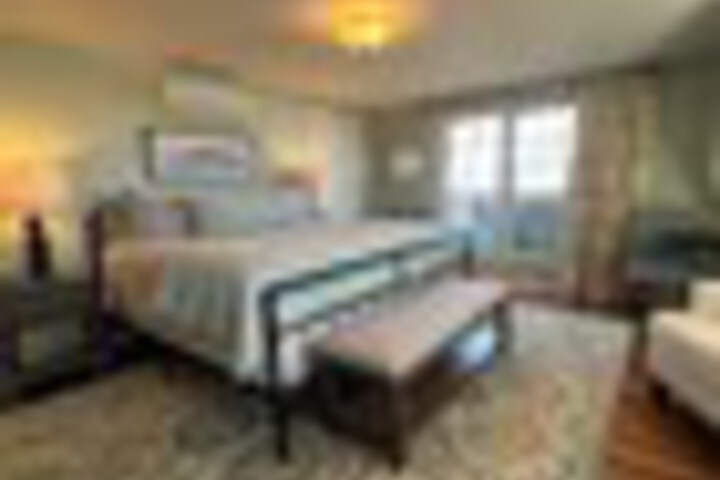 Room 35 of 297