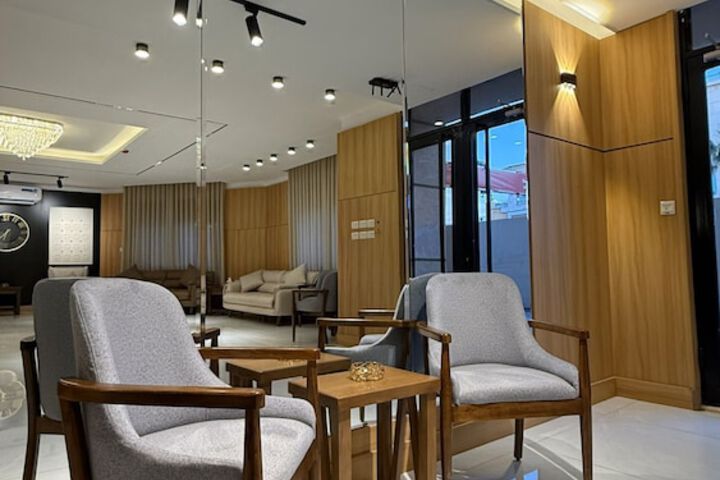 Hotel Interior 4 of 43