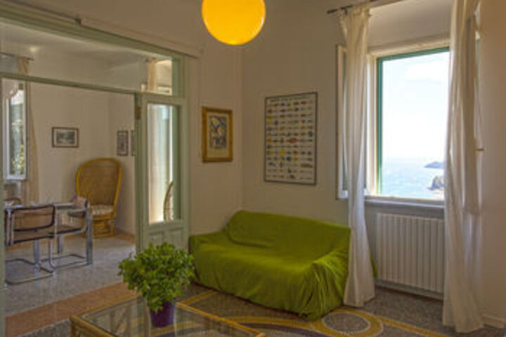 Room 93 of 105