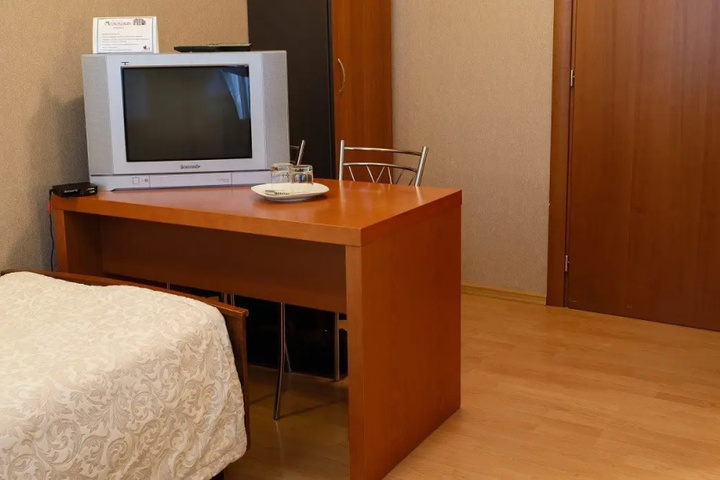 Room 7 of 10